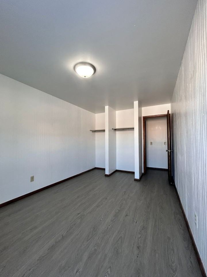 910 Richard Drive - Photo 6 of 19