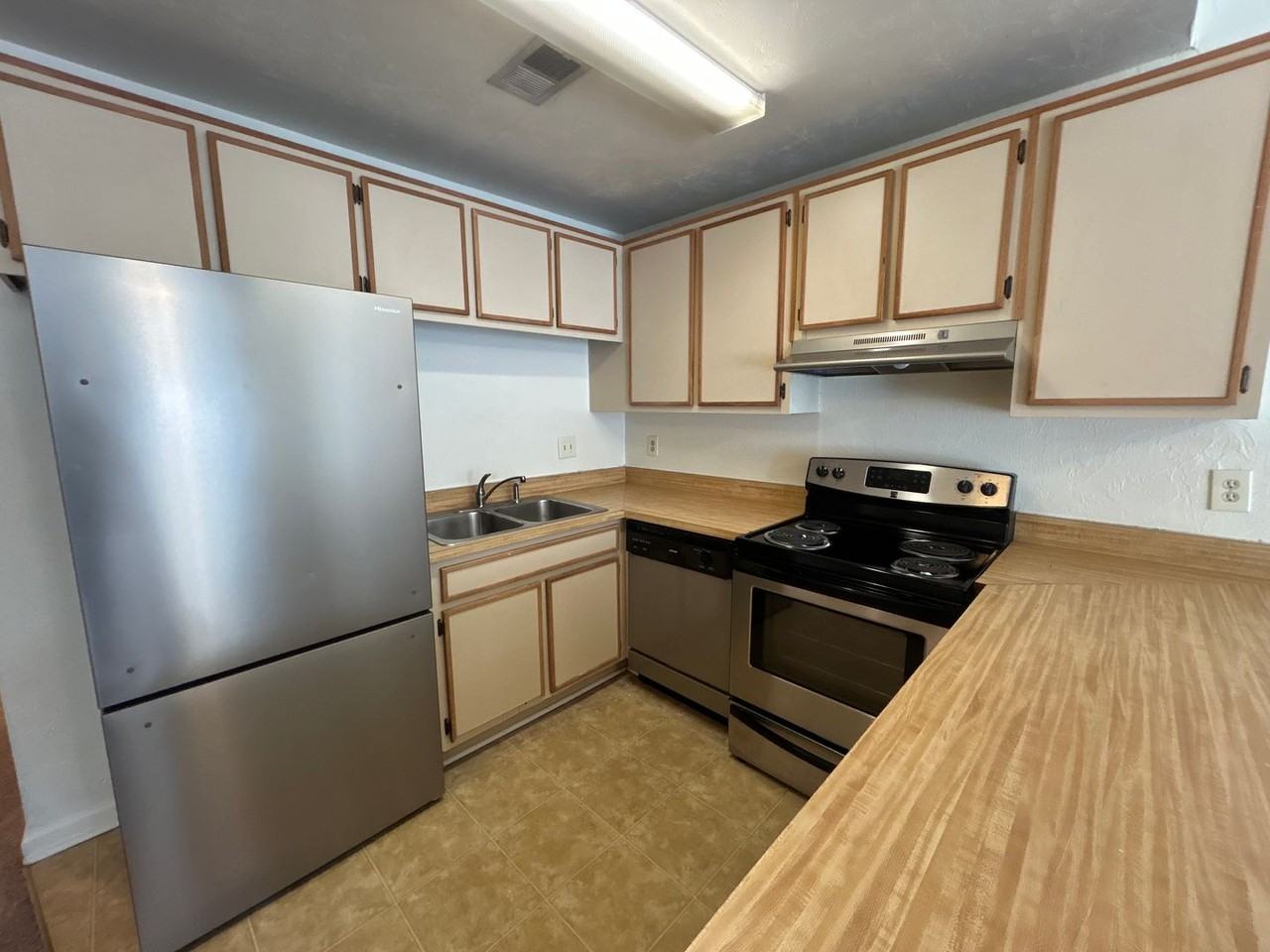 2323 Hartsfield Way - Photo 7 of 20