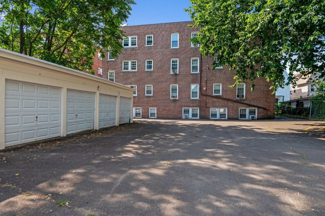 182 Elm - Photo 3 of 9