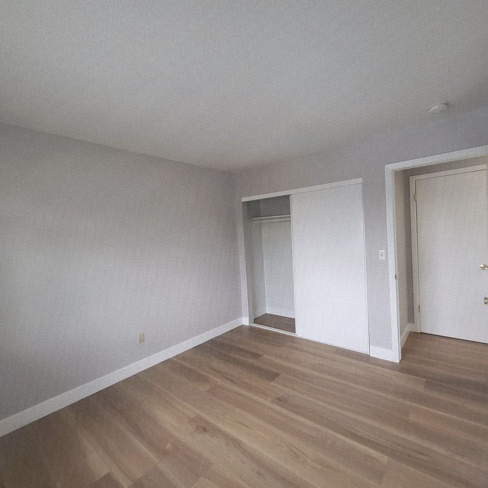 4180 Neil Road Units A-D - Photo 5 of 21