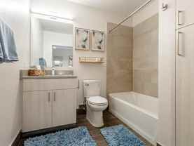 1604 Hoyt St - Photo 1 of 1