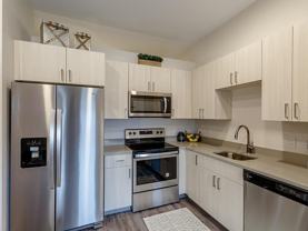 1604 Hoyt St - Photo 1 of 1