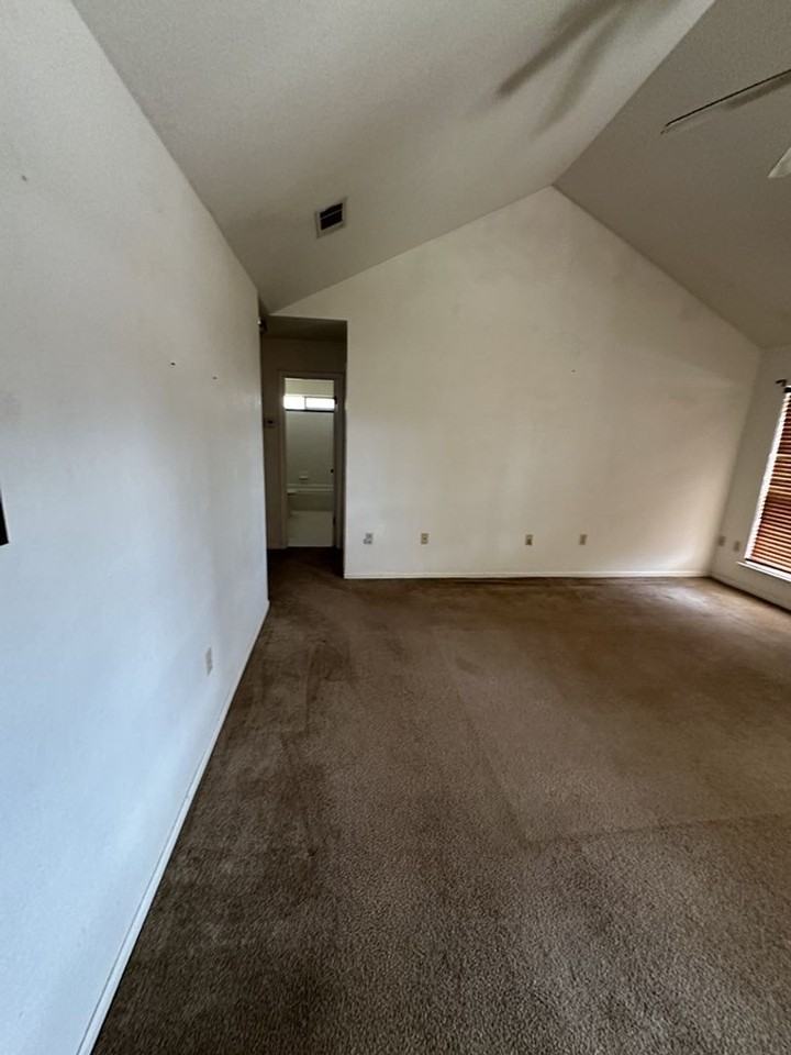 3806 Oak Valley Dr - Photo 6 of 20