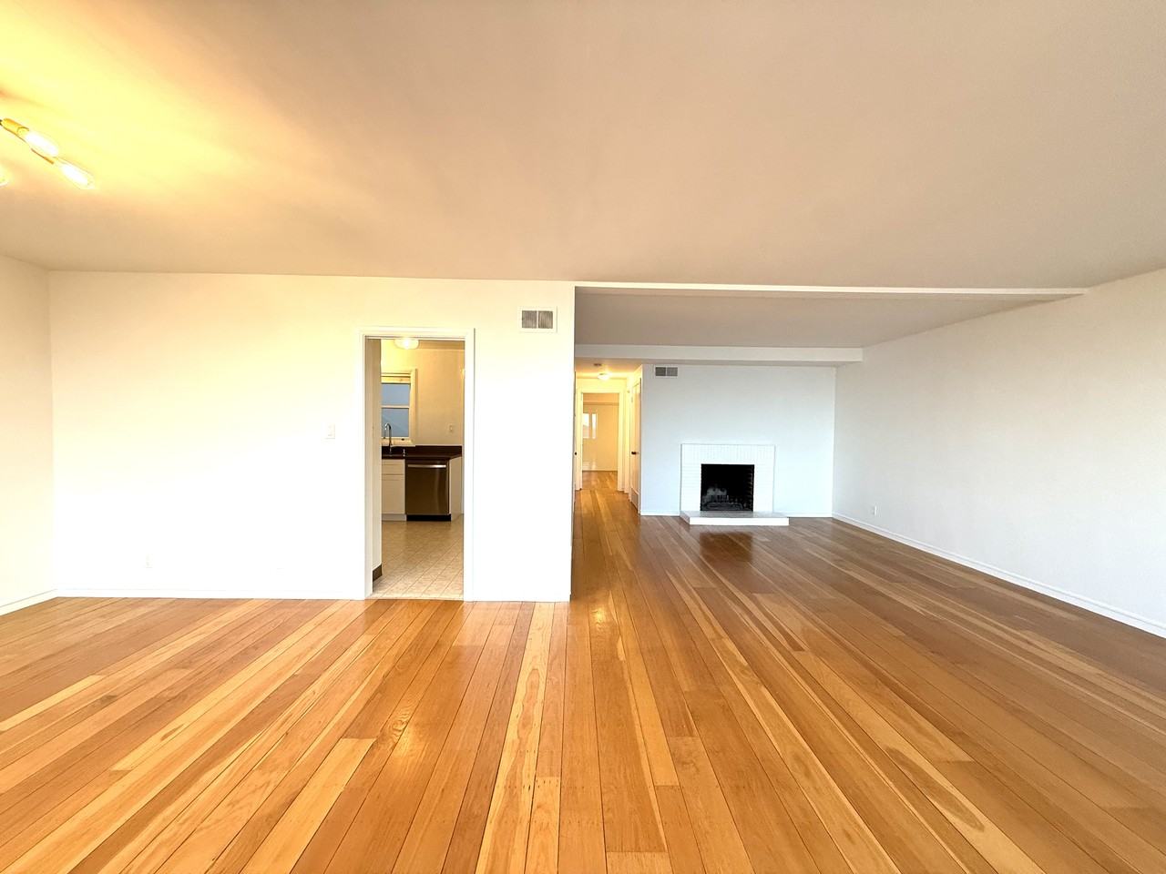 Larkin St & Francisco St #2 - Photo 7 of 20