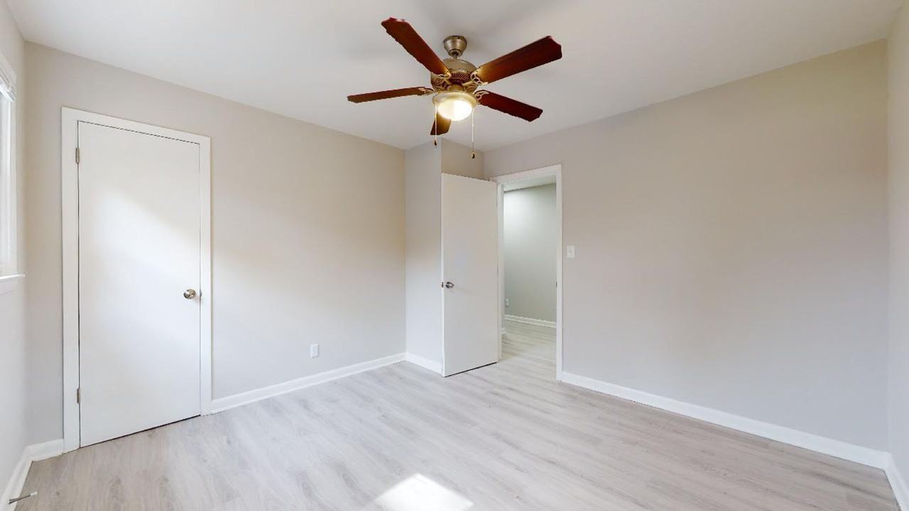 Warm up with great deals!! - Photo 7 of 9