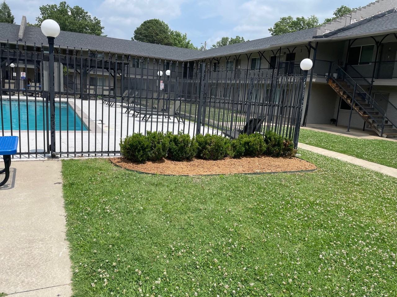 FRISCO PLACE - Photo 5 of 11