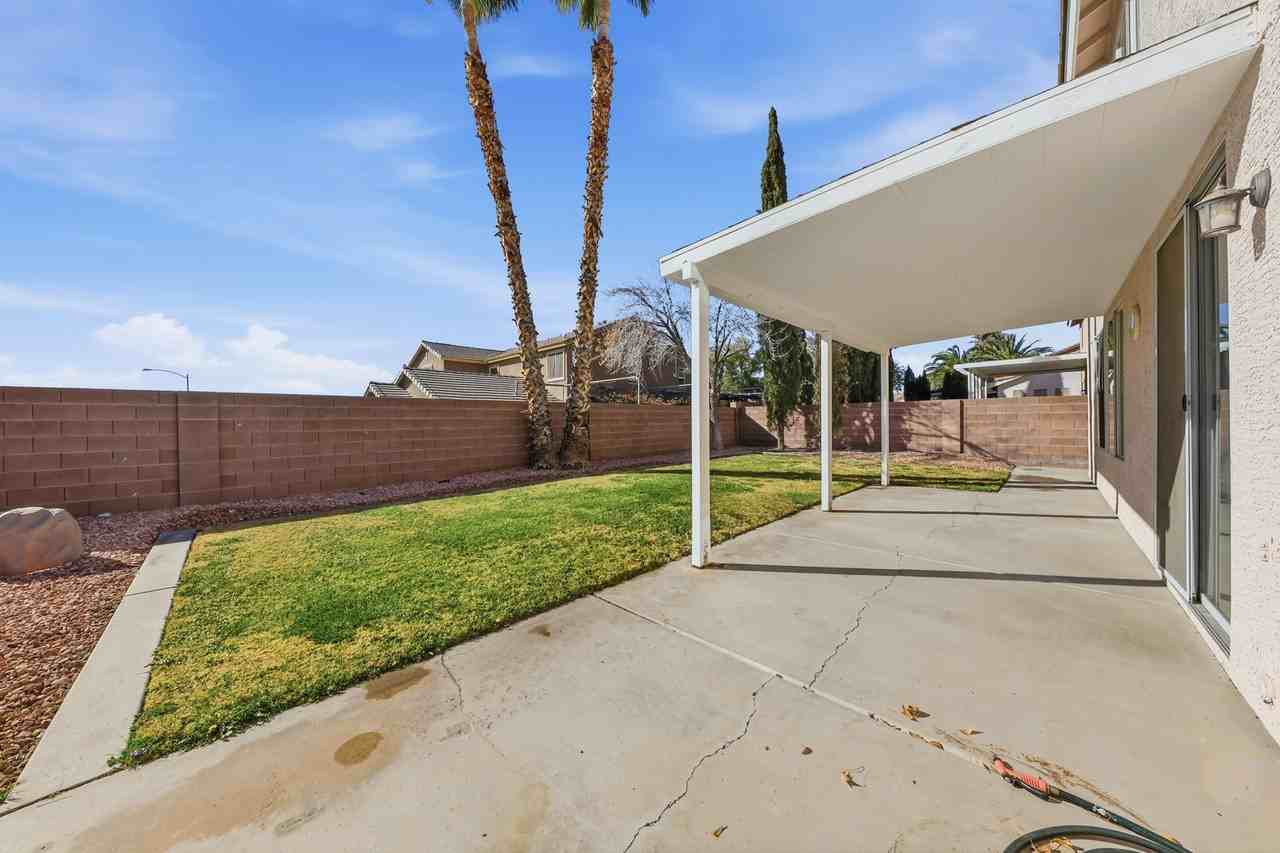 8061 Yellow Daisy Avenue - Photo 3 of 39