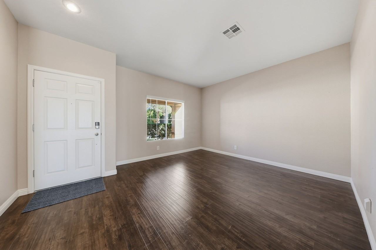 8061 Yellow Daisy Avenue - Photo 6 of 39