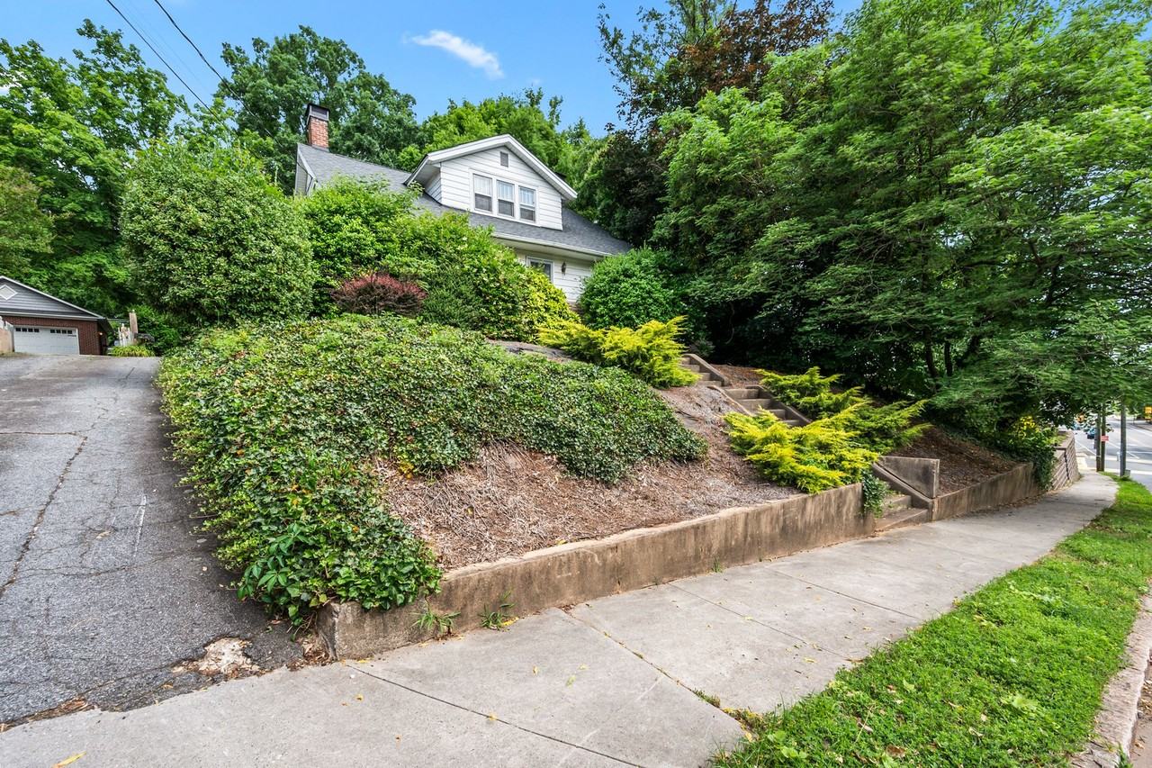 1515 W Northwest Blvd - Photo 2 of 6