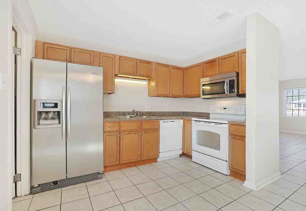 4051 Shipyard Walk - Photo 7 of 12