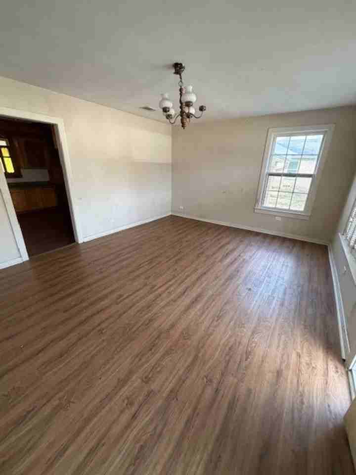 312 N 37th St - Photo 3 of 15