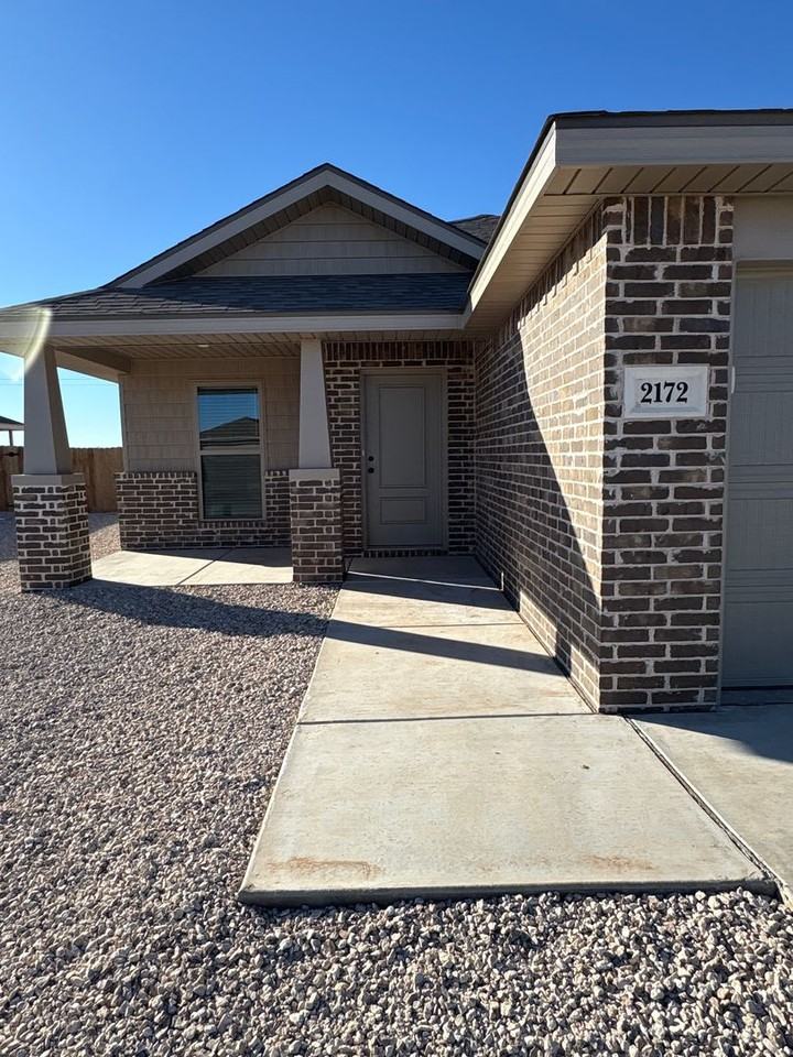 2172 Langford Ave - Photo 2 of 12