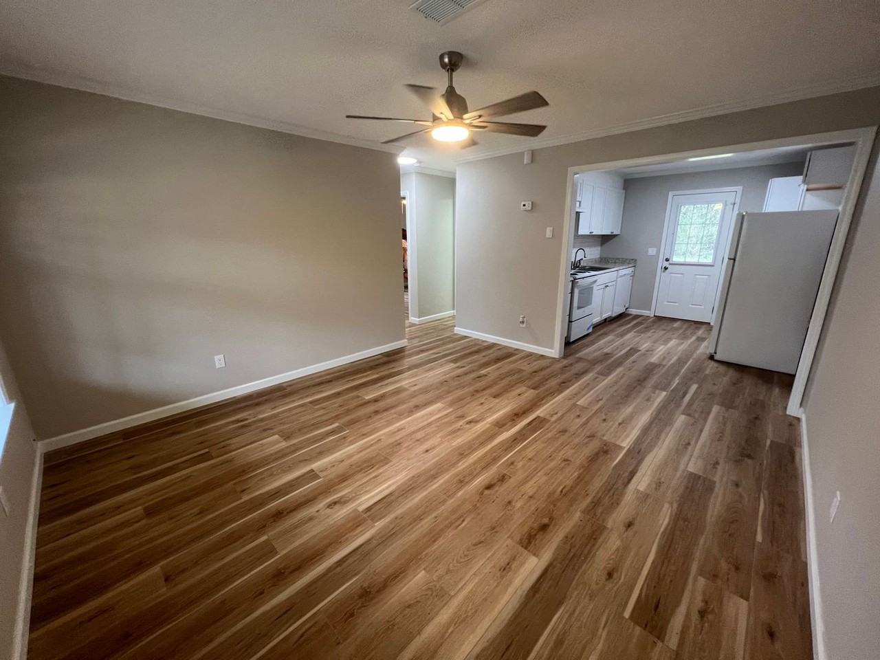 411 Schubert Dr #A - Photo 2 of 13