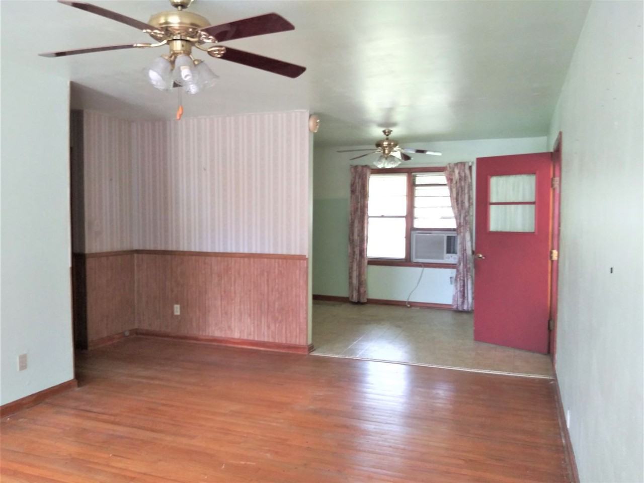 2019 Morgan Ave Sw - Photo 3 of 11