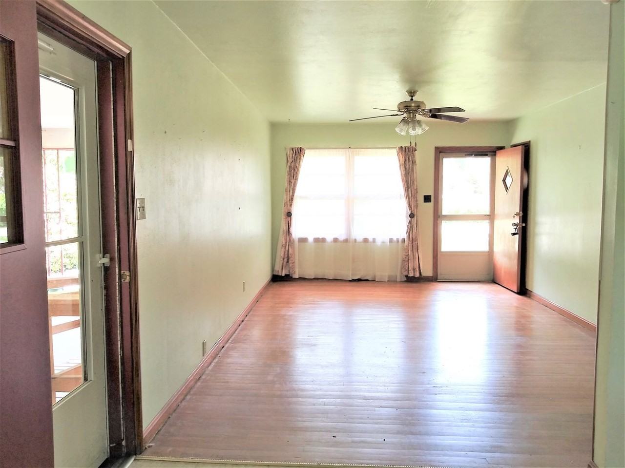 2019 Morgan Ave Sw - Photo 5 of 11