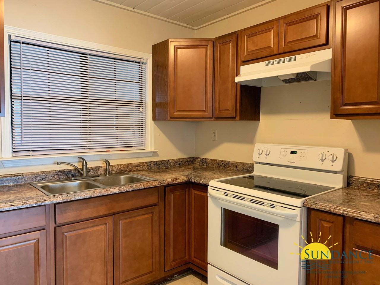 226 Beulah St - Photo 6 of 13