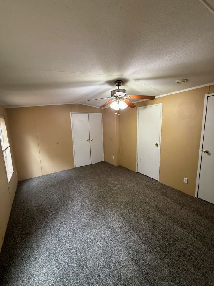 624 Lance Ln - Photo 6 of 10