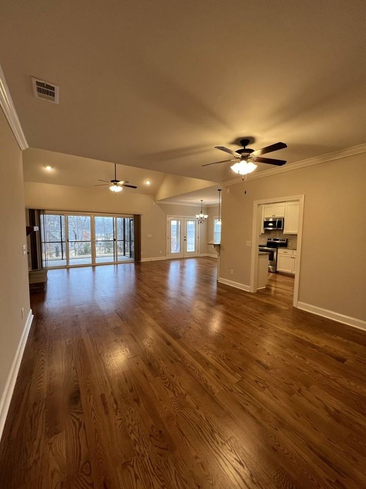 2682 Sophia Ct - Photo 3 of 28