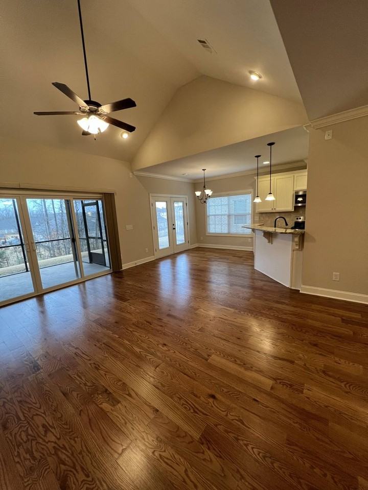 2682 Sophia Ct - Photo 4 of 28