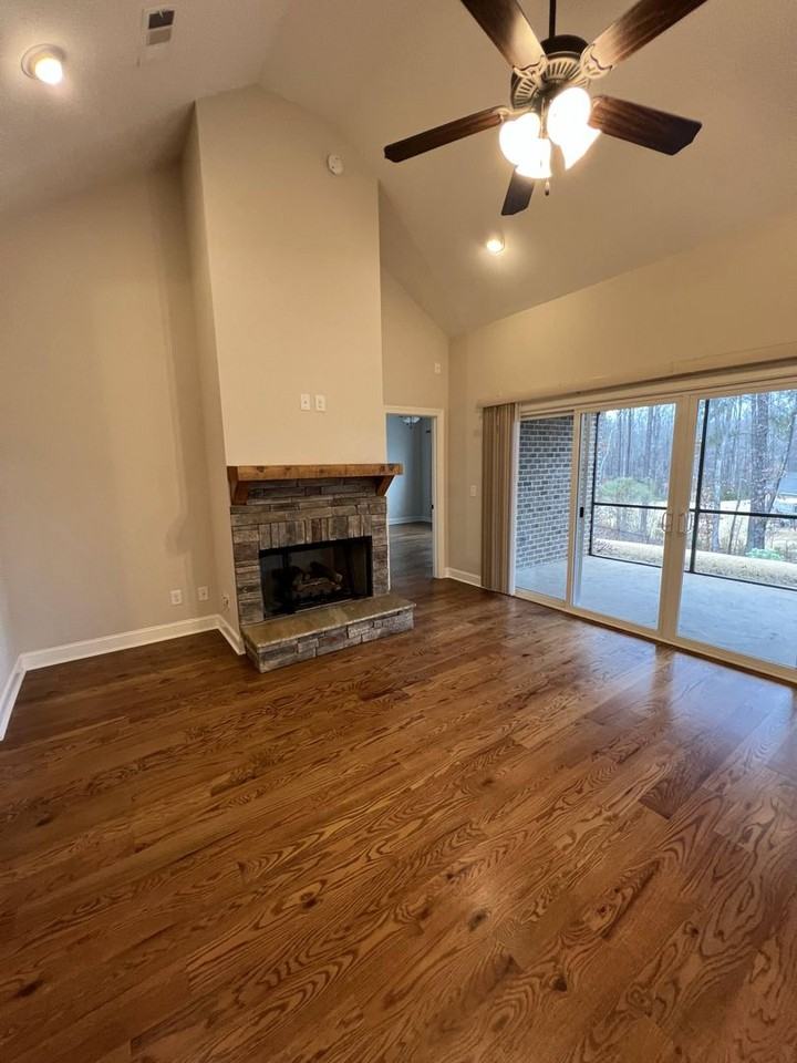 2682 Sophia Ct - Photo 5 of 28