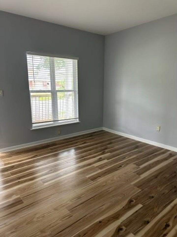 2614 Virginia Ave - Photo 7 of 8