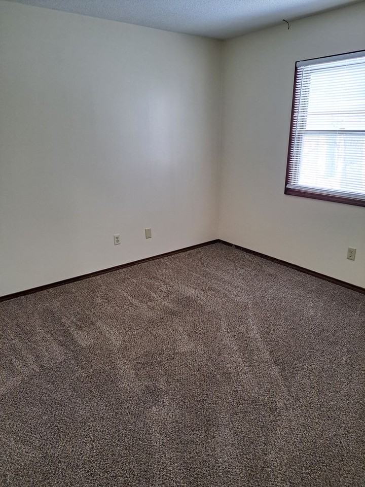 2226 Versailles Village Pl - Photo 6 of 6