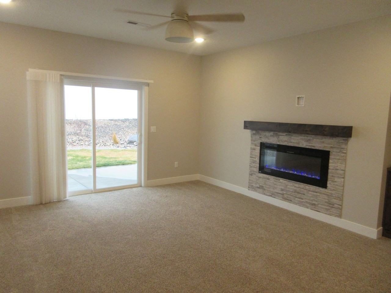 112 N 2800 W - Photo 2 of 27