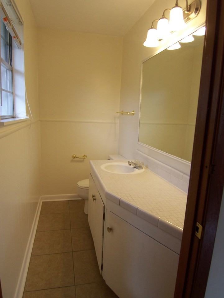 6105 Shreveport Hwy - Photo 7 of 9