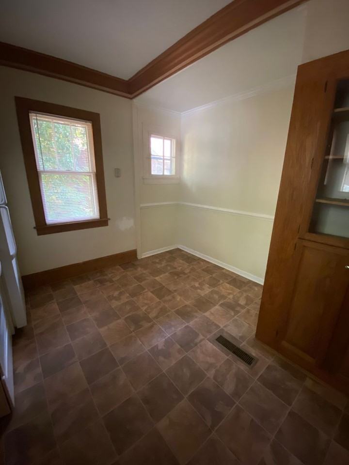 106 N Race St - Photo 7 of 13