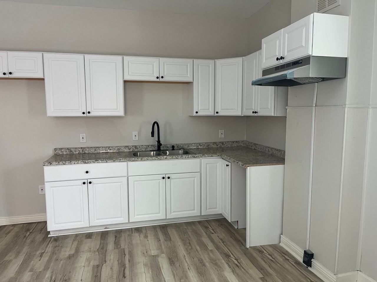 5124 Carthage Ave - Photo 5 of 11