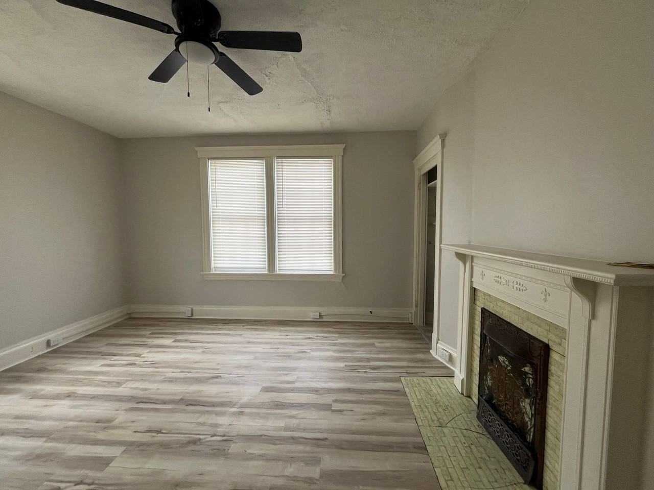 5124 Carthage Ave - Photo 6 of 11