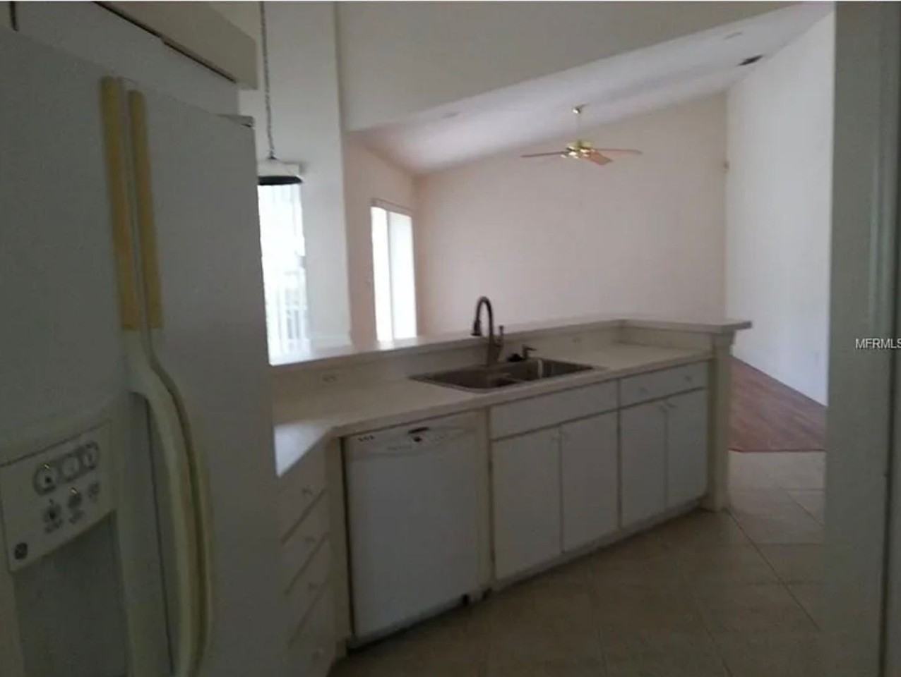 11010 Orangeshire Ct - Photo 5 of 16