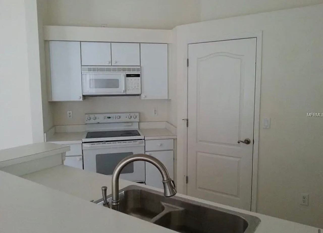 11010 Orangeshire Ct - Photo 6 of 16