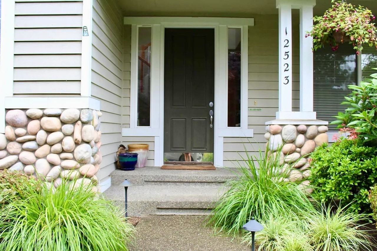 12523 Ne 105th Pl - Photo 3 of 23