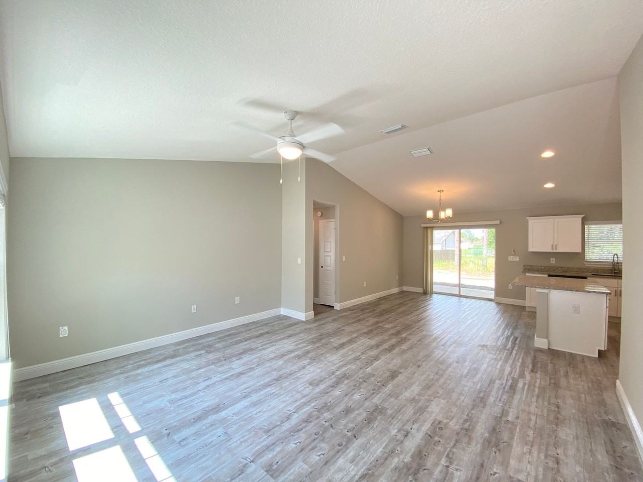 5411 Pecan Rd - Photo 4 of 28