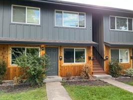 featured image of 520 Hickory St