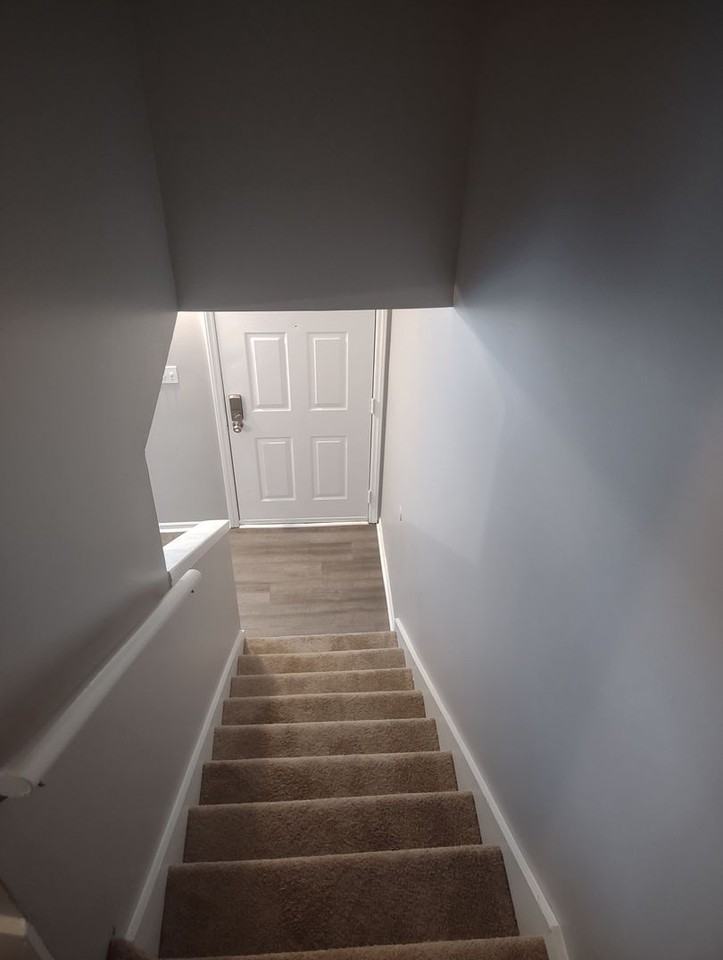 1183 Hulon Ln - Photo 5 of 31