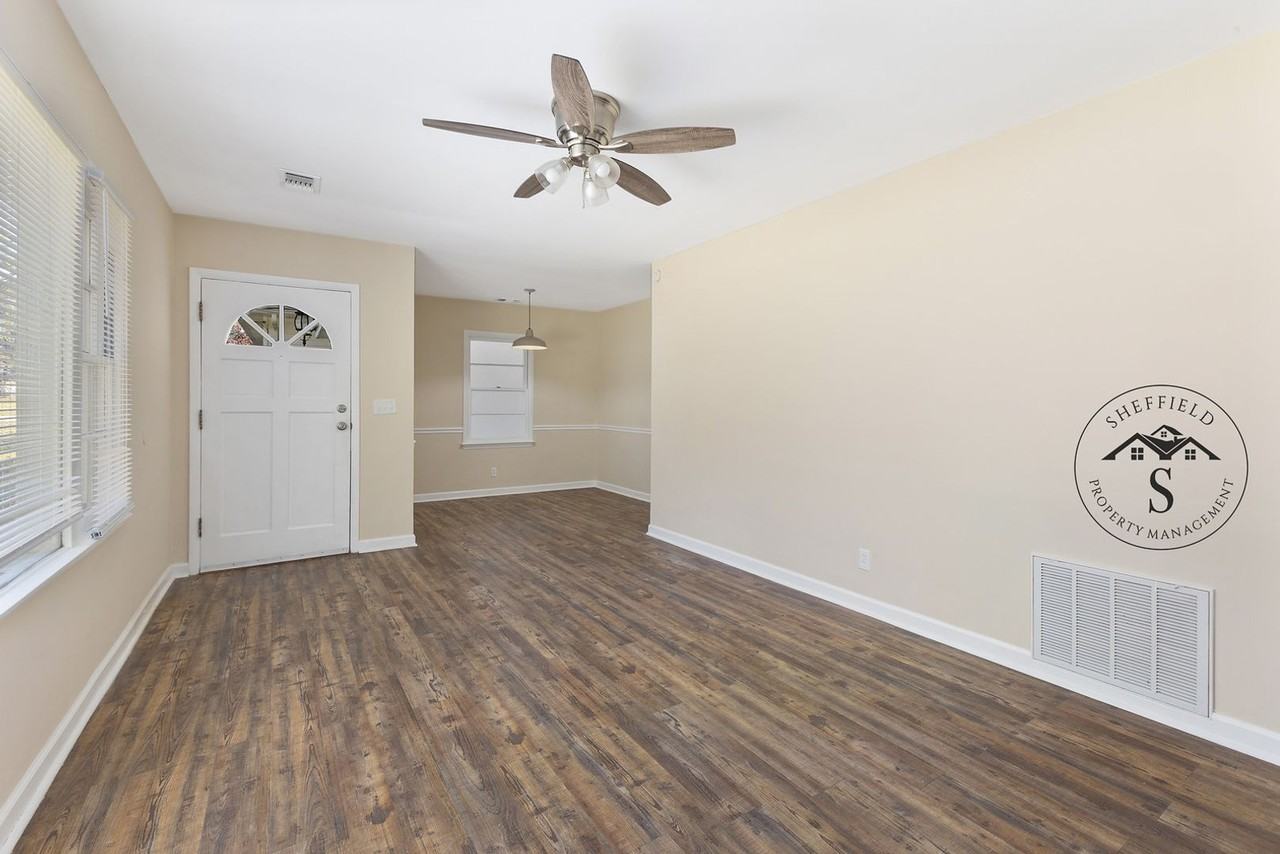 5625 Morris Ave - Photo 2 of 16