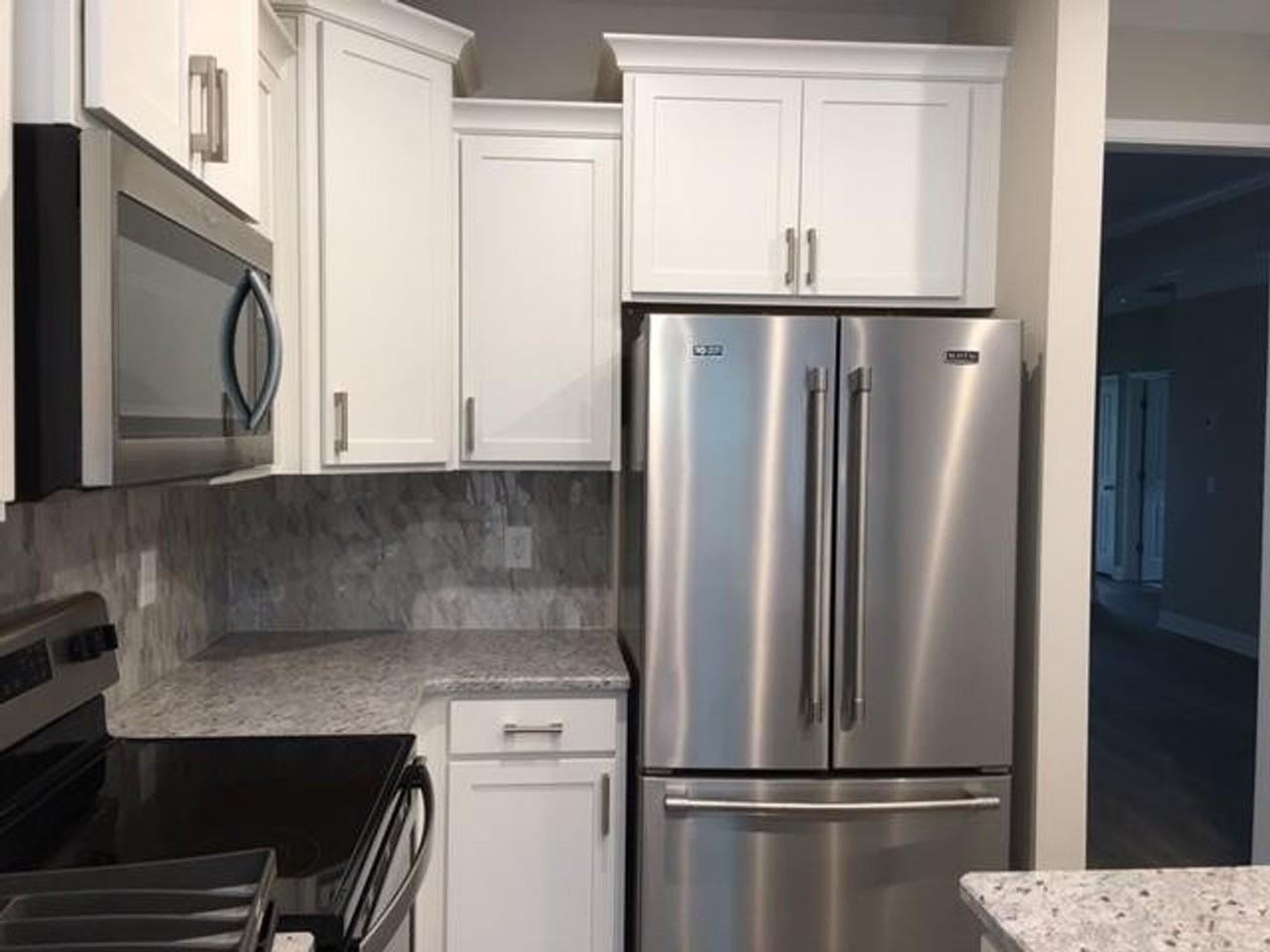 2081 Kirkwall Dr - Photo 3 of 22