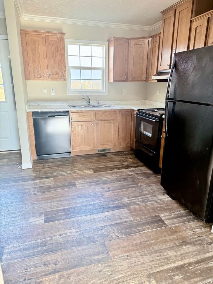 542 Old Newfound Rd - Photo 3 of 10