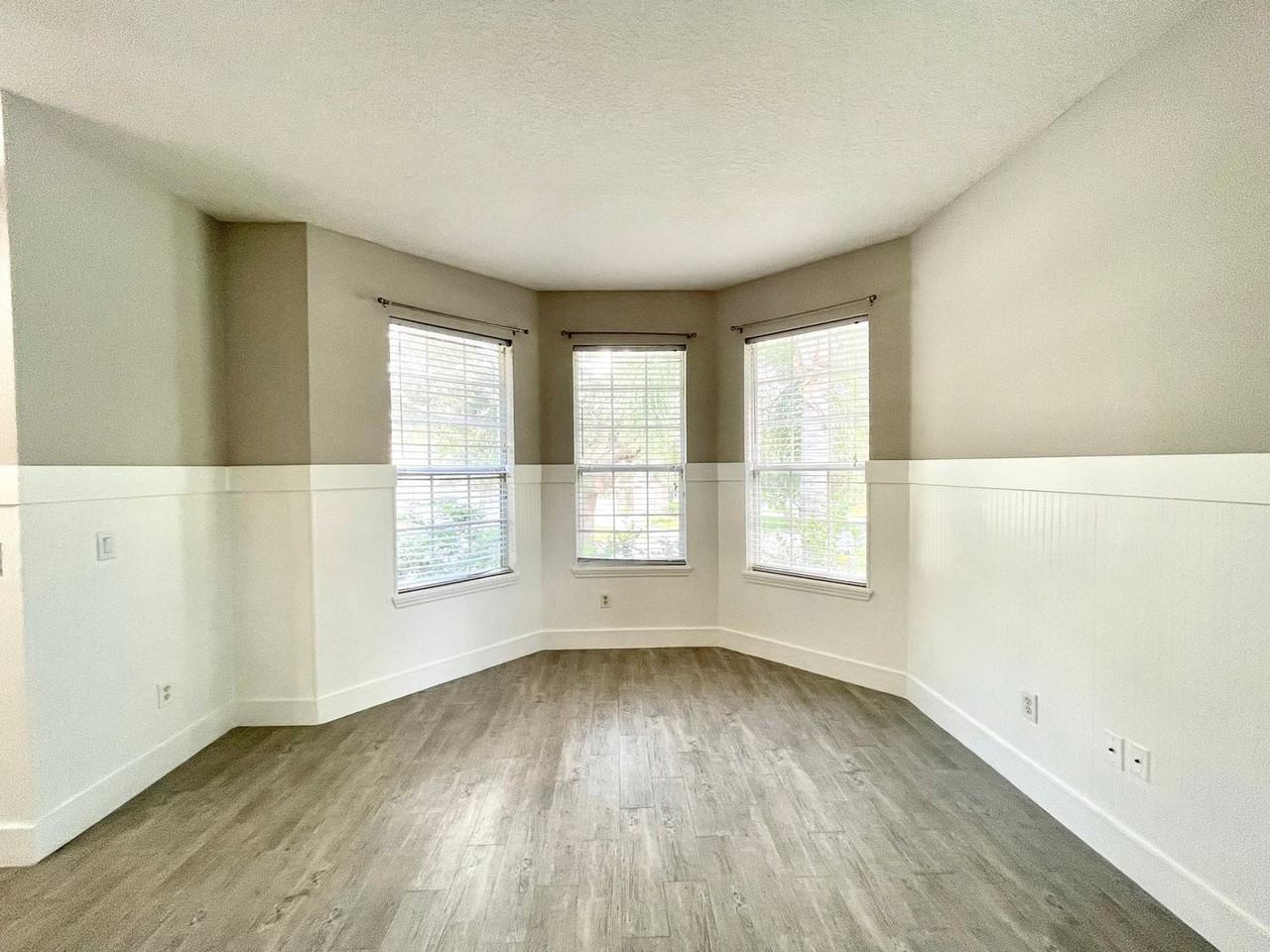 1419 Lawson Palm Ct - Photo 3 of 41