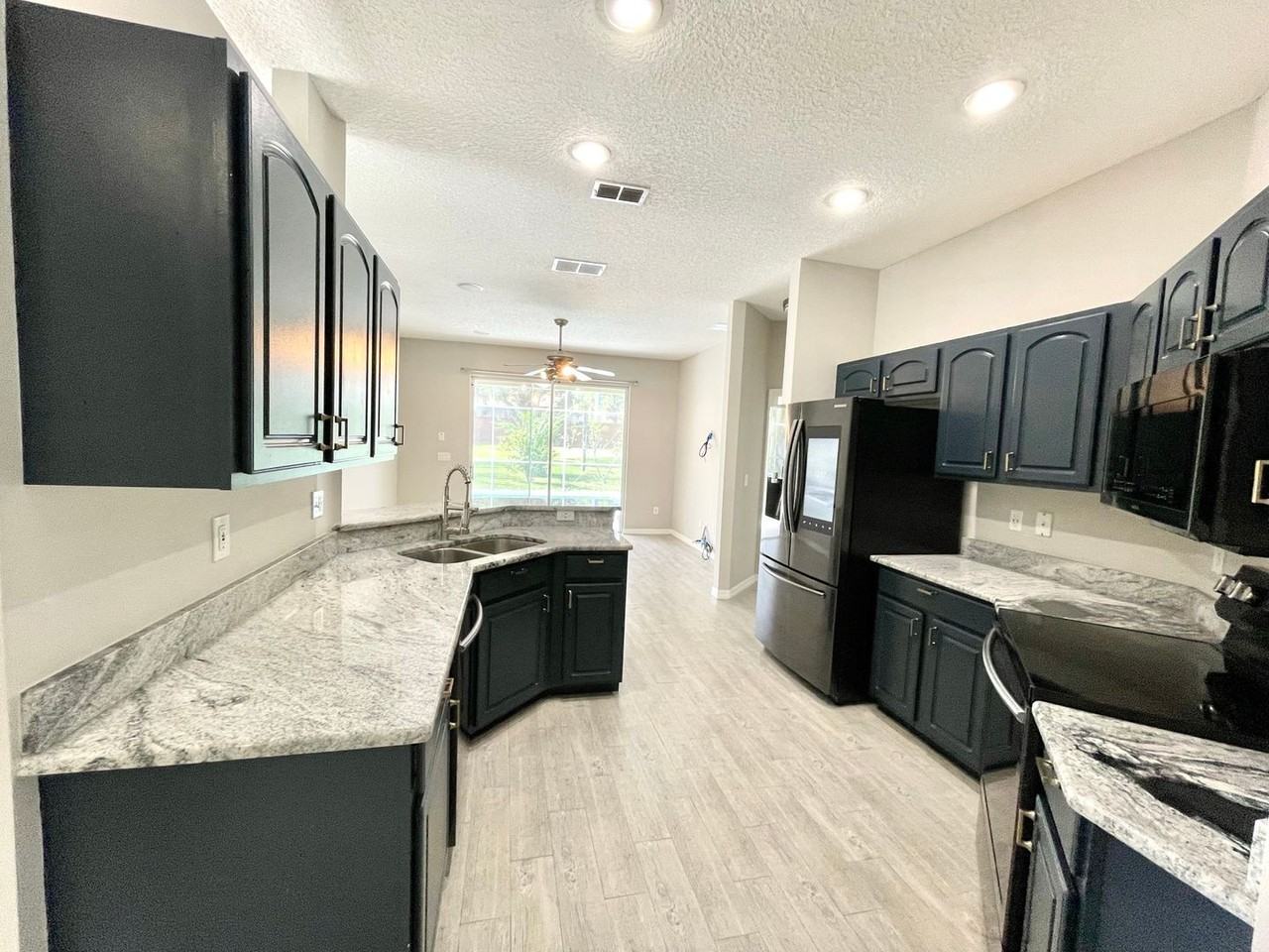 1419 Lawson Palm Ct - Photo 6 of 41