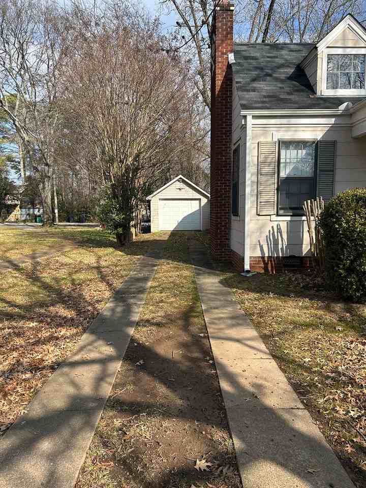 1036 Grant St Se - Photo 3 of 14