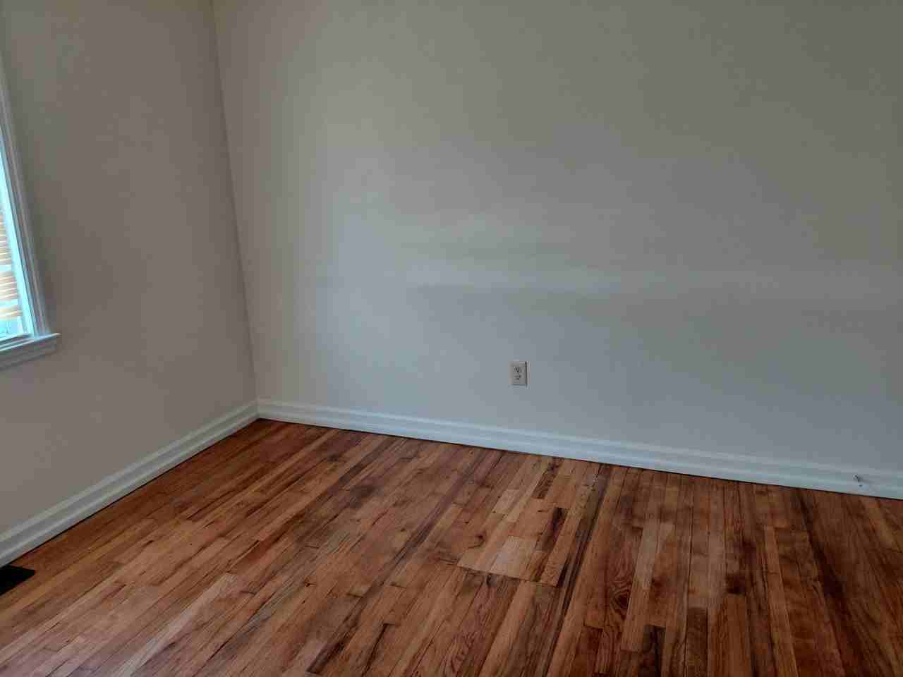 2945 Jefferson St - Photo 6 of 8