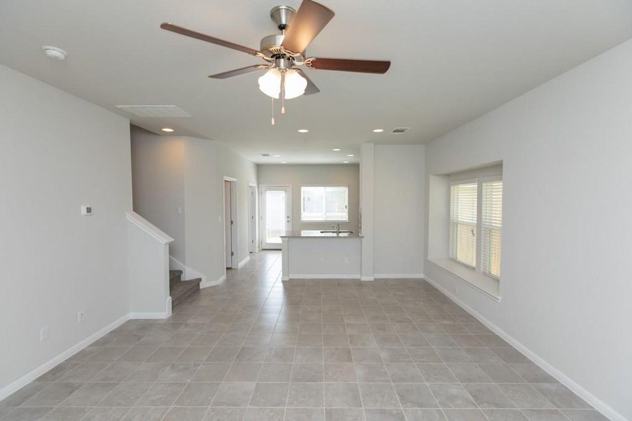 18016 Lungo St - Photo 2 of 23