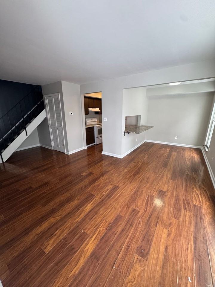 5028 Woodmark Dr - Photo 2 of 7