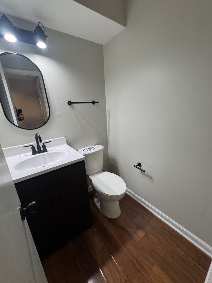 5028 Woodmark Dr - Photo 5 of 7