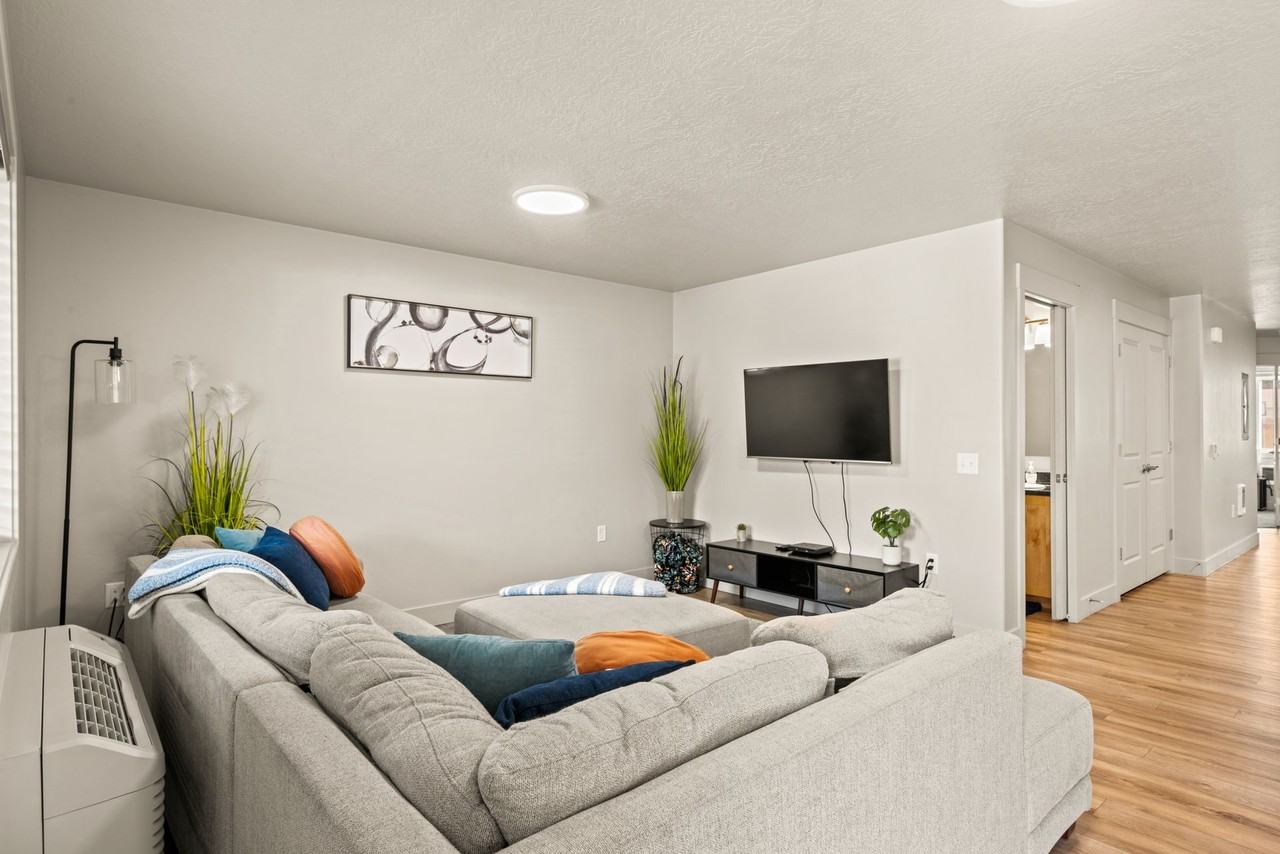 Ken-1430 S 4th Ave. Pocatello, ID 83201 - Photo 5 of 30