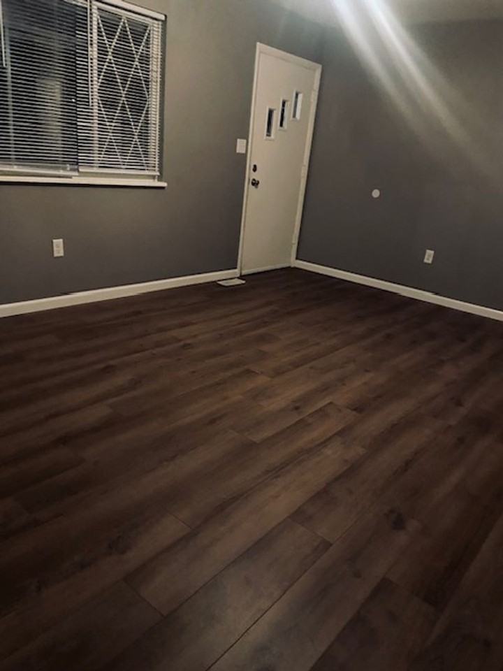 142 Yale Ave - Photo 2 of 23