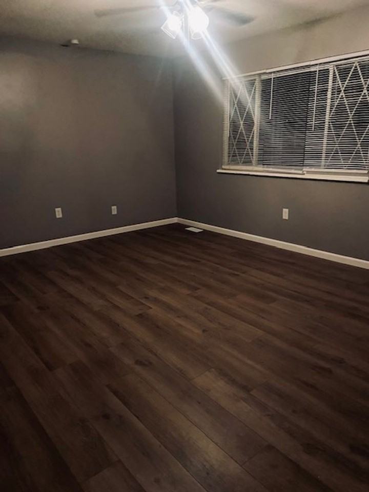 142 Yale Ave - Photo 3 of 23